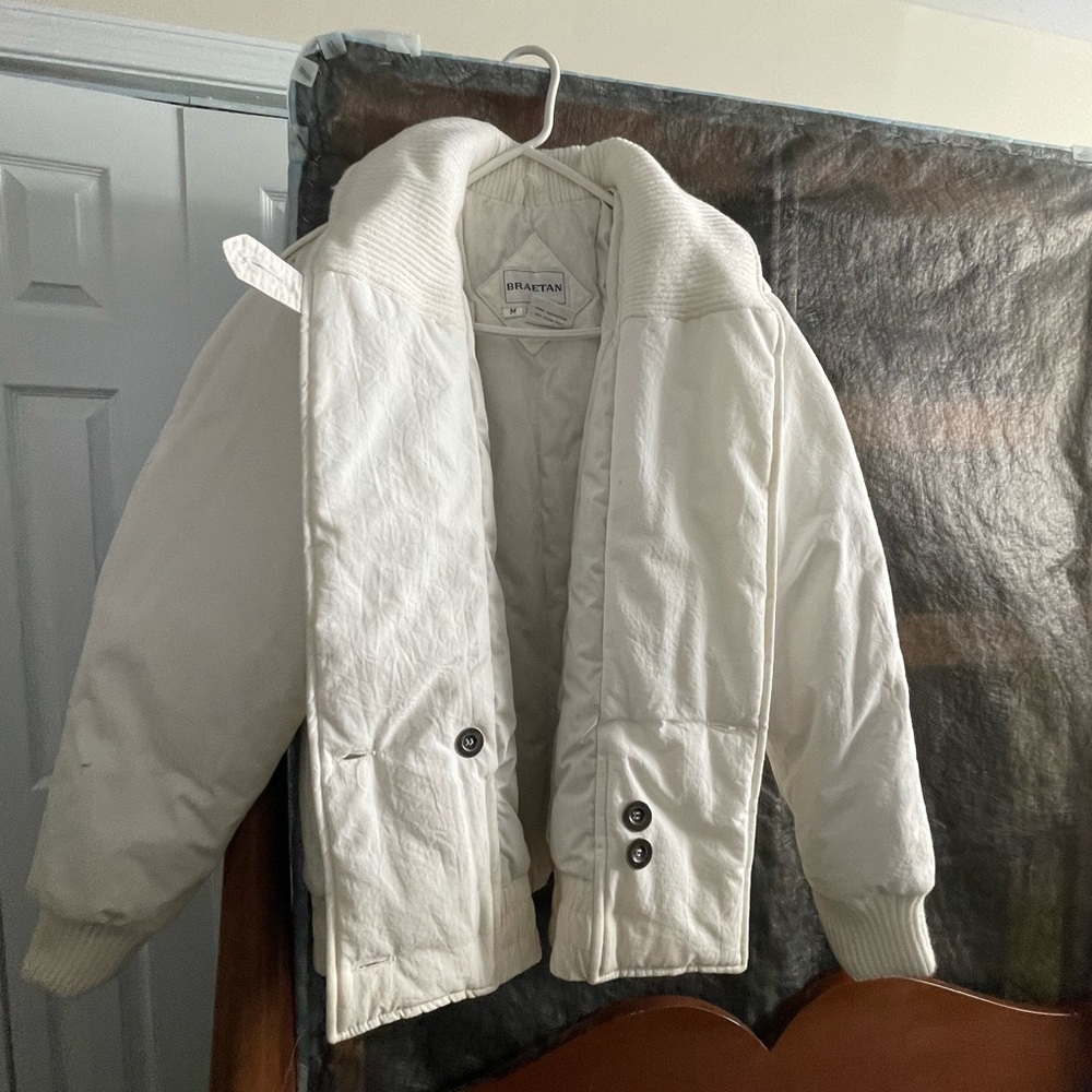 White snow coat size medium - Picture 2 of 4